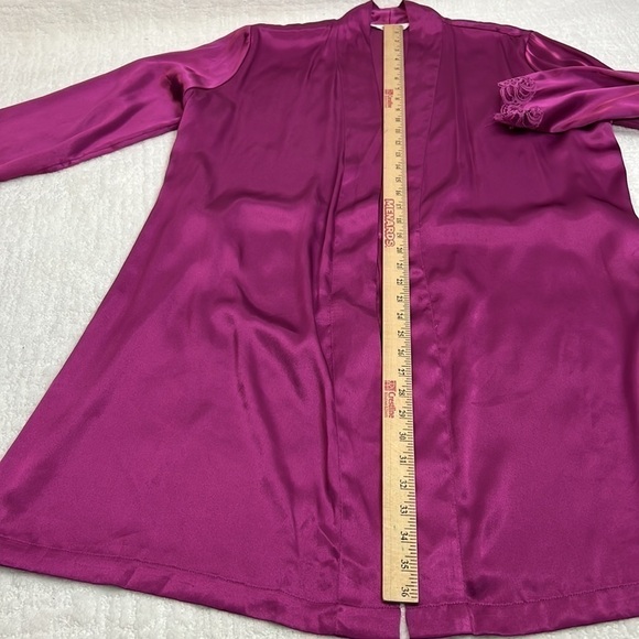 Delicates purple satin polyester robe with toe waist medium - Picture 8 of 9